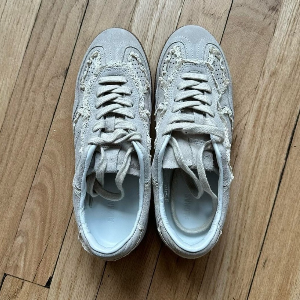 ALOHAS CROCHET CREAM LEATHER SNEAKERS in Cream